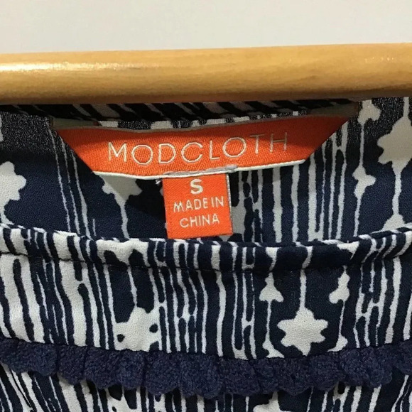 ModCloth Sleeveless Blue Star Print Top Draped Neckline w/ Sash Size Small - Picture 2 of 4